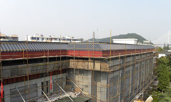 寧波鎮(zhèn)海中學金屬瓦工程